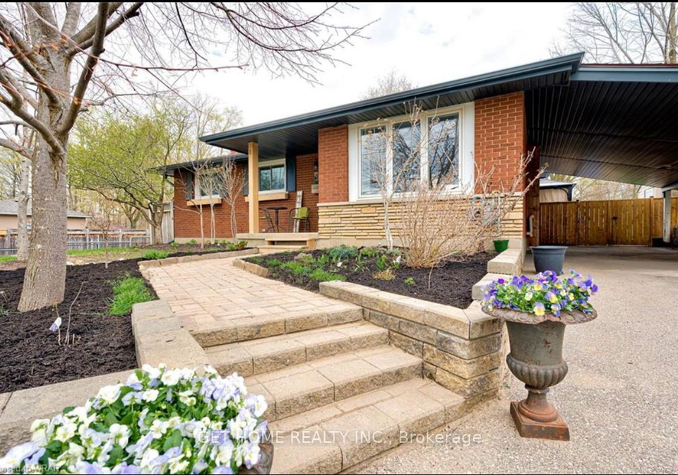 33-renwick-avenue-cambridge-ontario-x12479479