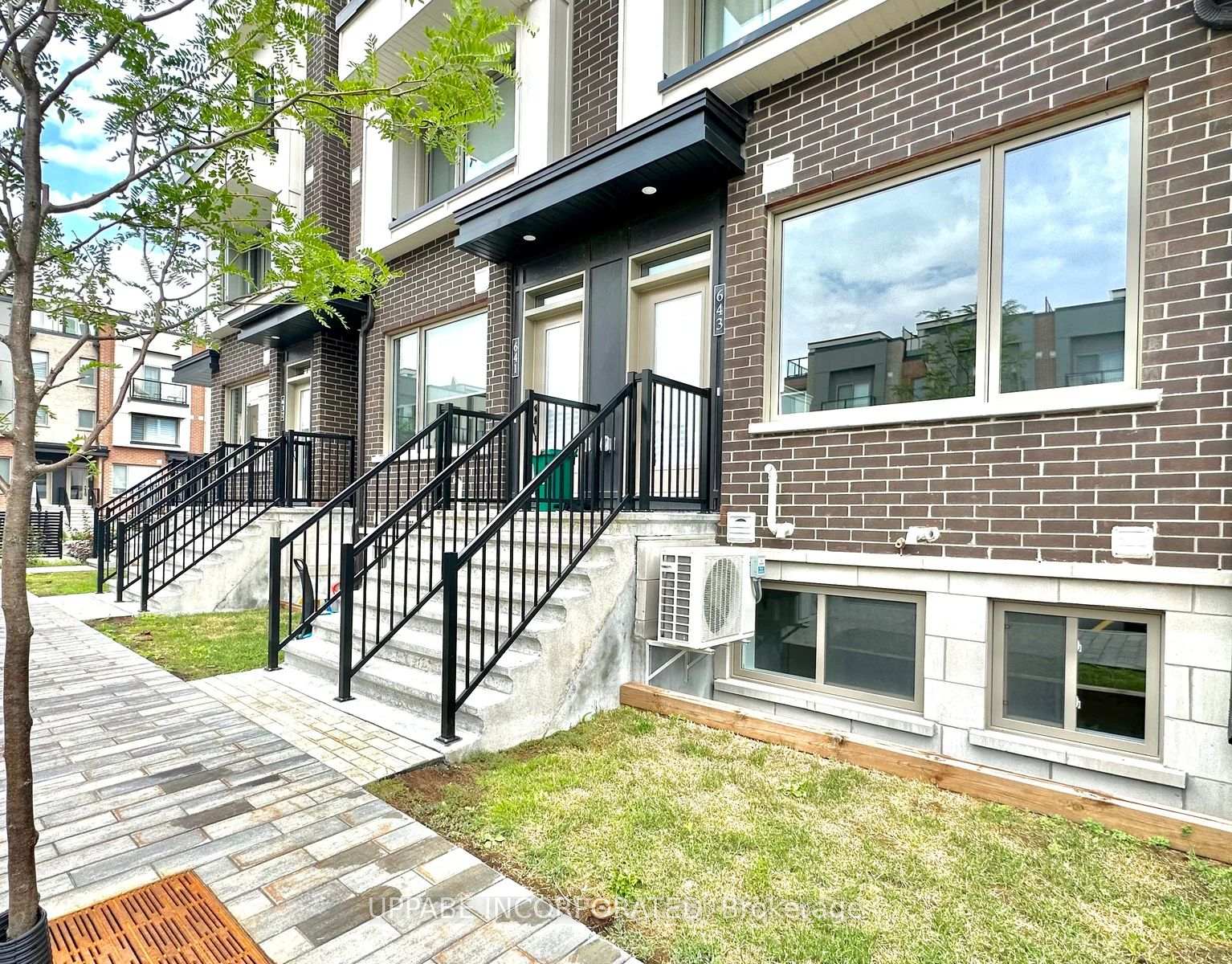 643-makwa-private-ottawa-ontario-x12479666