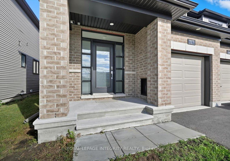 717-sebastian-street-ottawa-ontario-x12480029