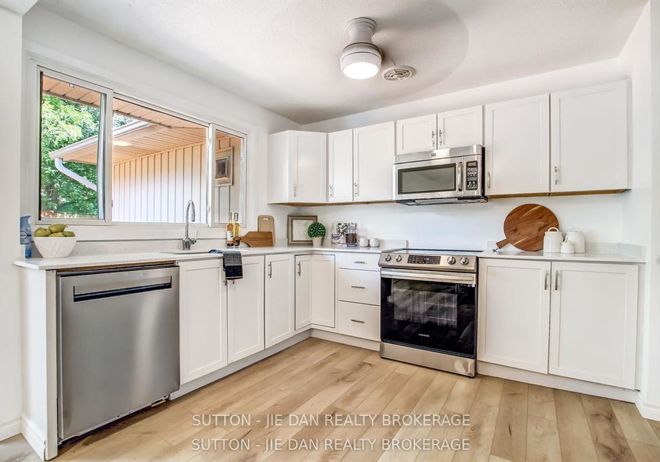 15-hawthorne-road-london-north-ontario-x12480051