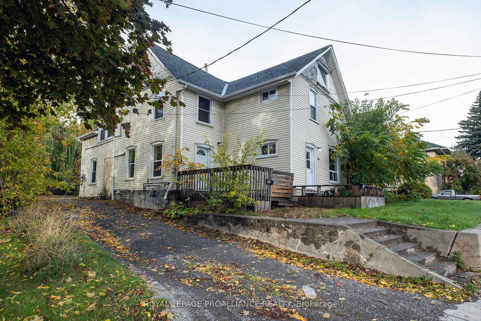 90-dundas-street-e-belleville-ontario-x12480290