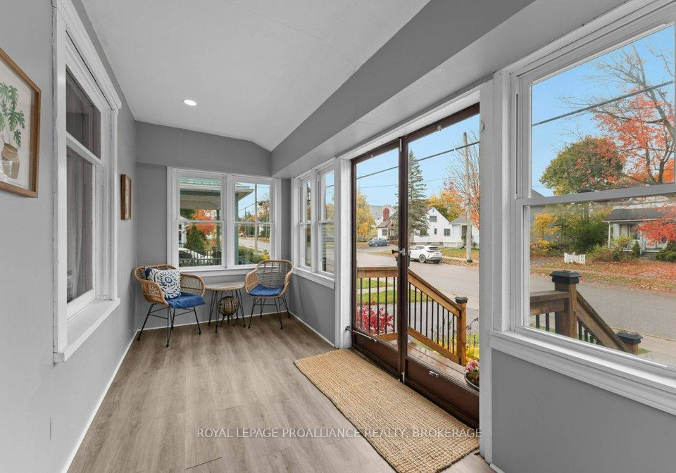 165-victoria-avenue-gananoque-ontario-x12480408