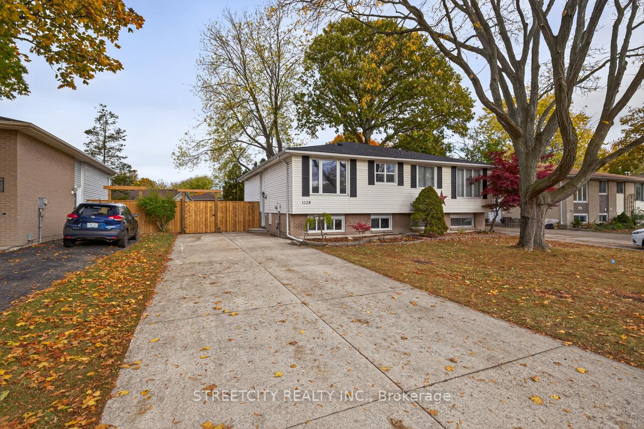 1128-overlea-crescent-sarnia-ontario-x12480411