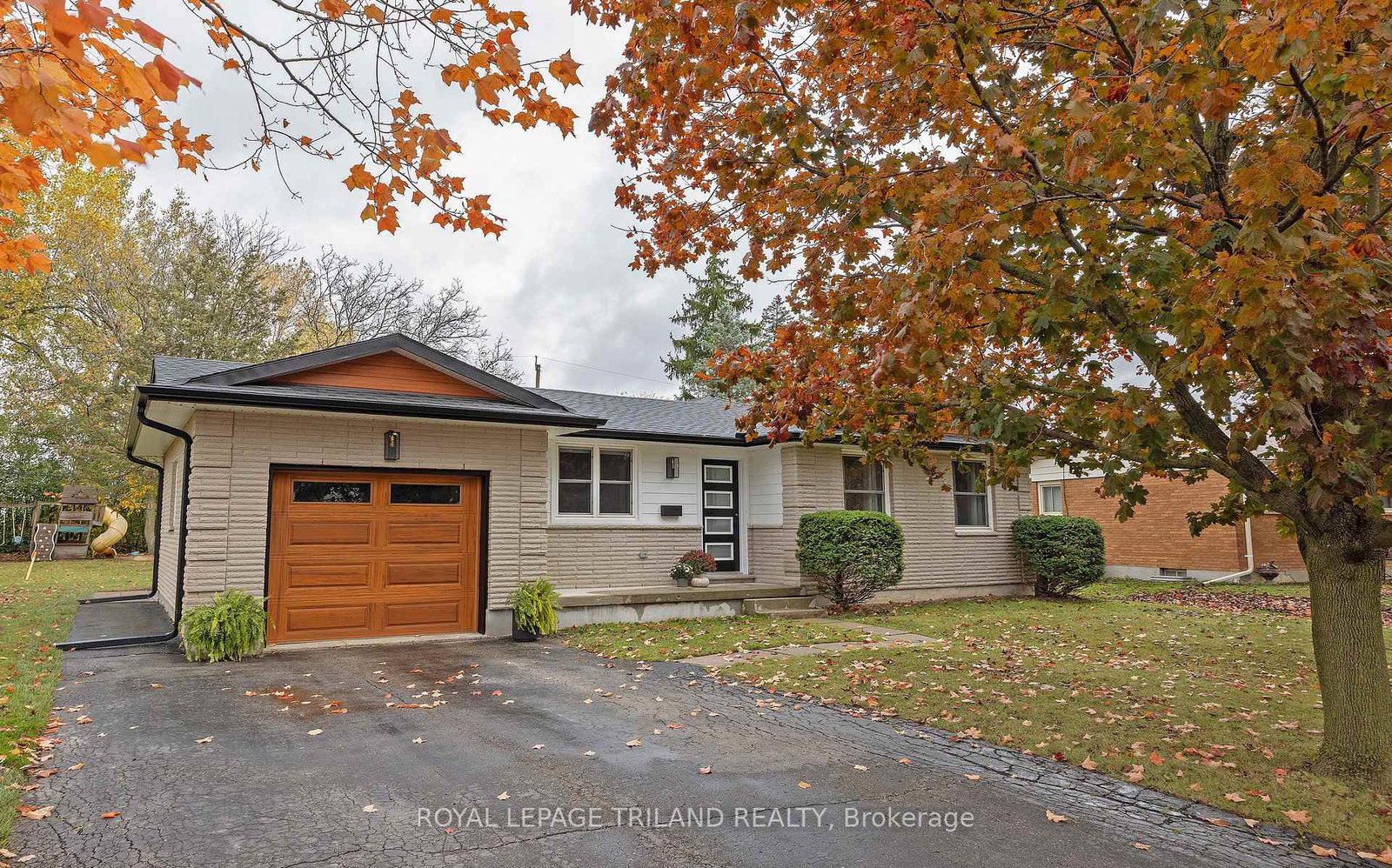 10117-lynhurst-park-drive-southwold-ontario-x12480455