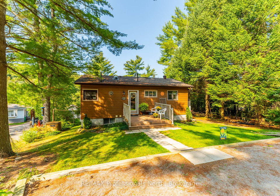 1029-loyalist-drive-minden-hills-ontario-x12480500
