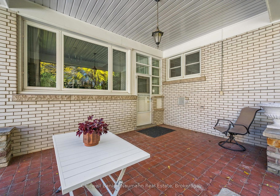 25-oak-street-guelph-ontario-x12480676
