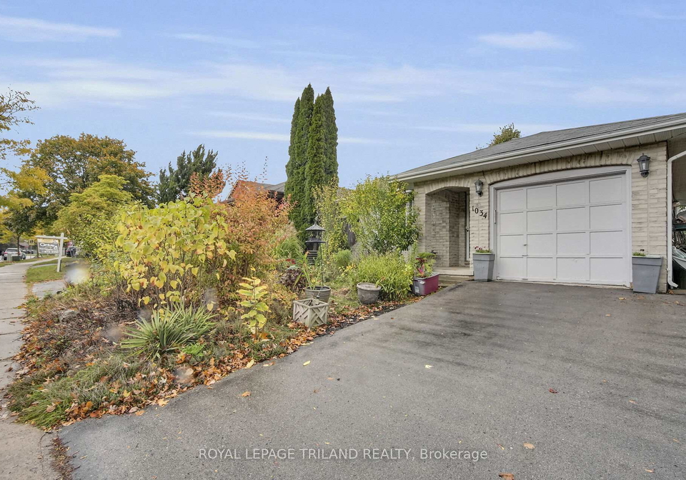 1034-sherbourne-road-london-north-ontario-x12480835
