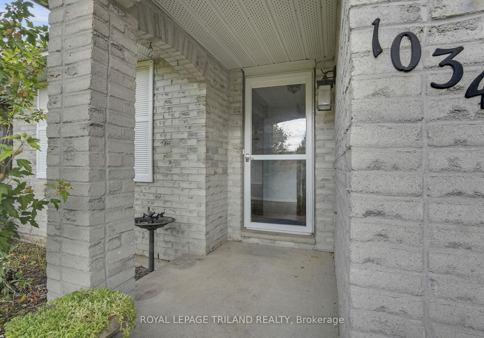 1034-sherbourne-road-london-north-ontario-x12480835