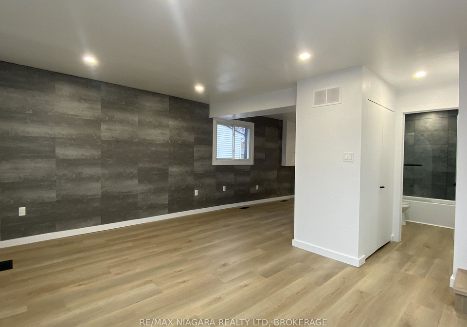 6159-cadham-street-niagara-falls-ontario-x12480961