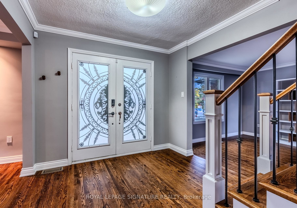 158-chester-avenue-hamilton-ontario-x12481402