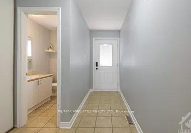 470-valade-crescent-ottawa-ontario-x12481605