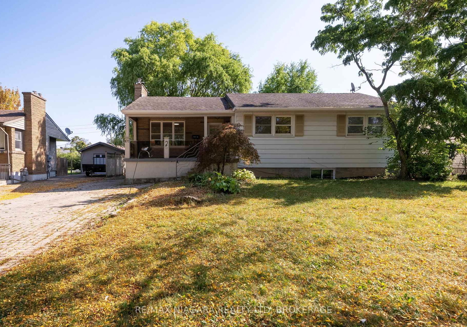 107-village-road-st-catharines-ontario-x12481775