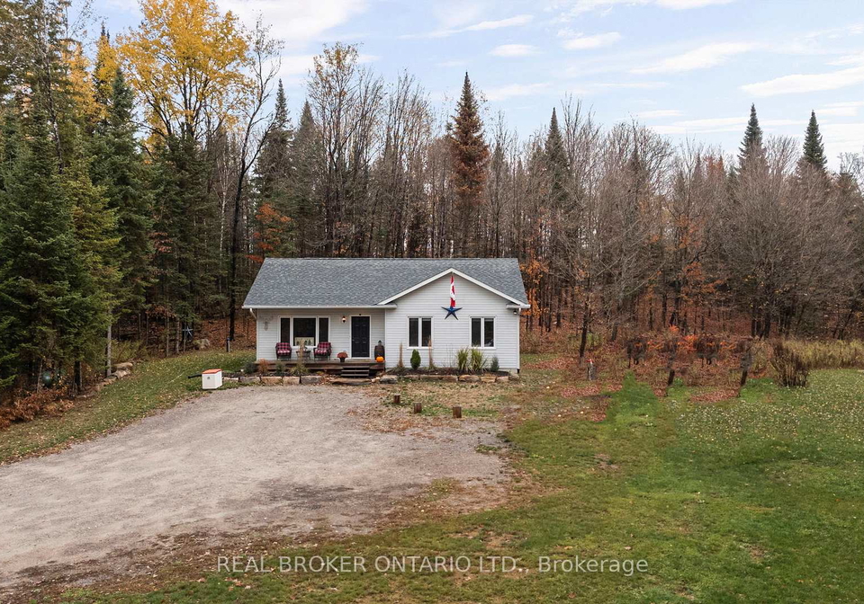 1402-queens-line-road-minden-hills-ontario-x12481799