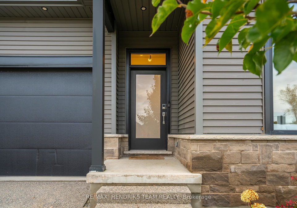 8974-willoughby-drive-niagara-falls-ontario-x12481885