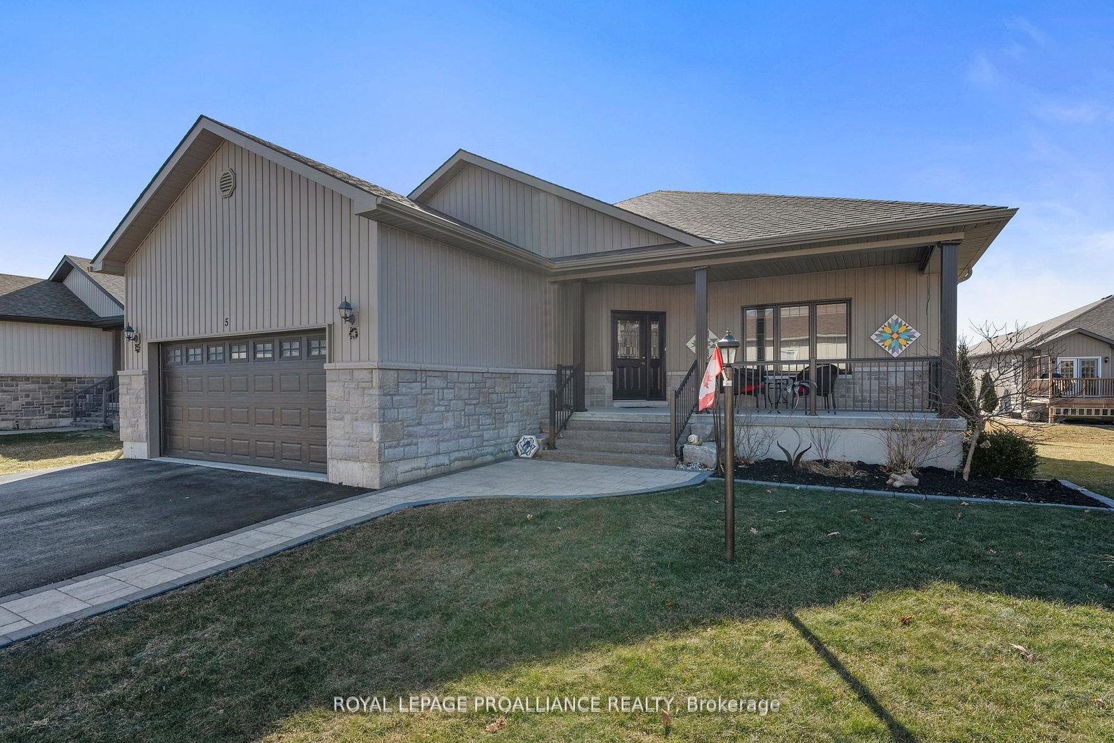 5-conger-drive-prince-edward-county-ontario-x12482437