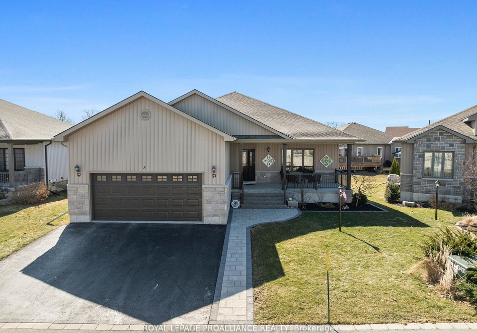 5-conger-drive-prince-edward-county-ontario-x12482437
