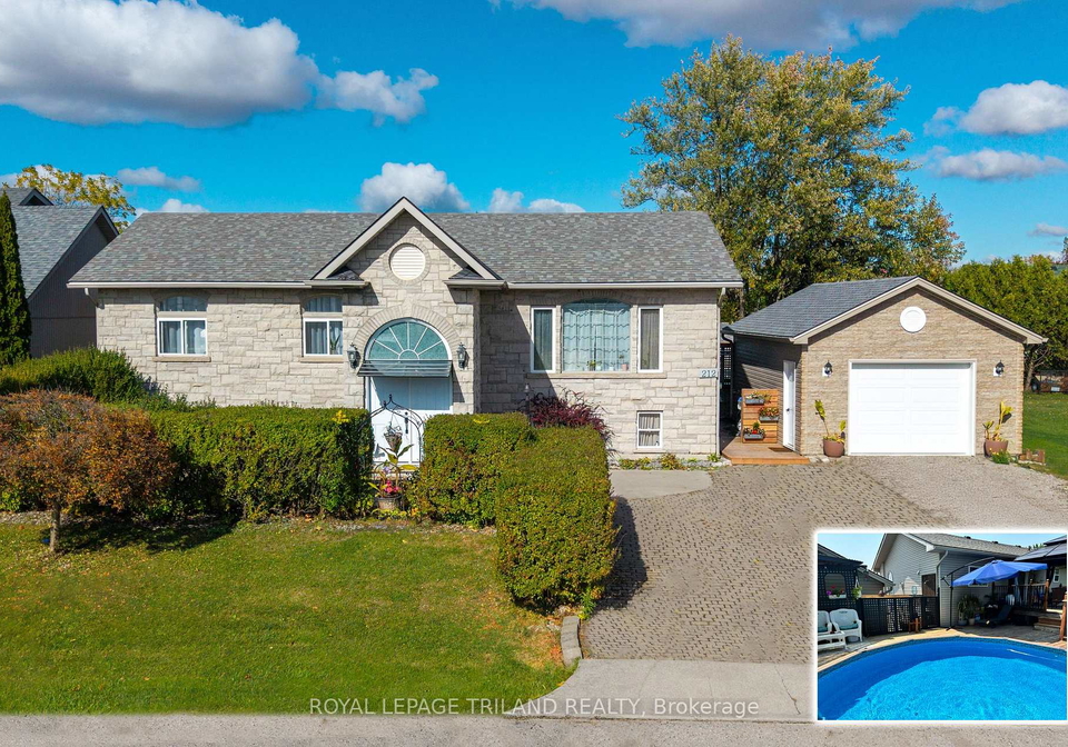 212-golfview-street-lambton-shores-ontario-x12482479