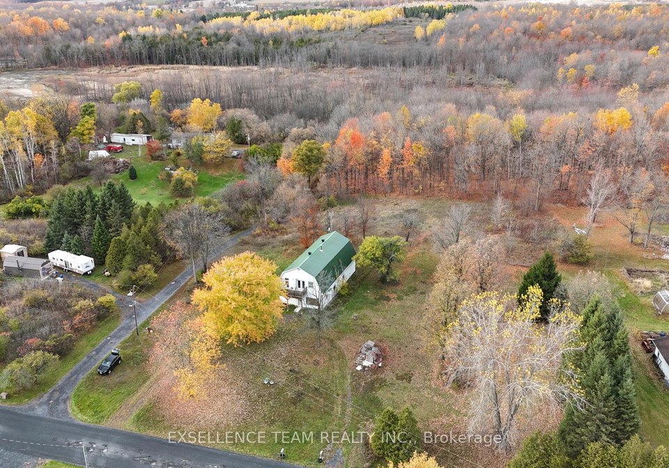 20115-beaupre-road-w-south-glengarry-ontario-x12482595
