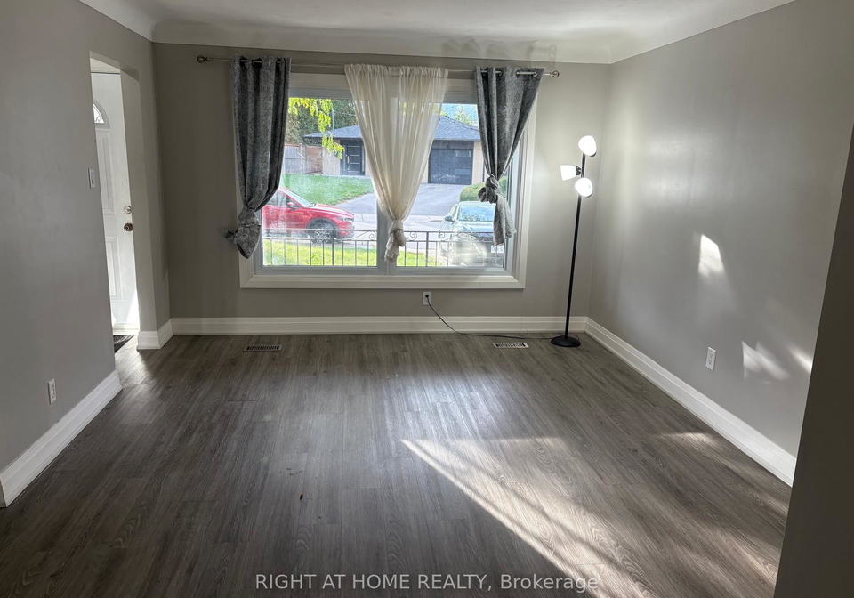 385-montmorency-drive-e-hamilton-ontario-x12482635