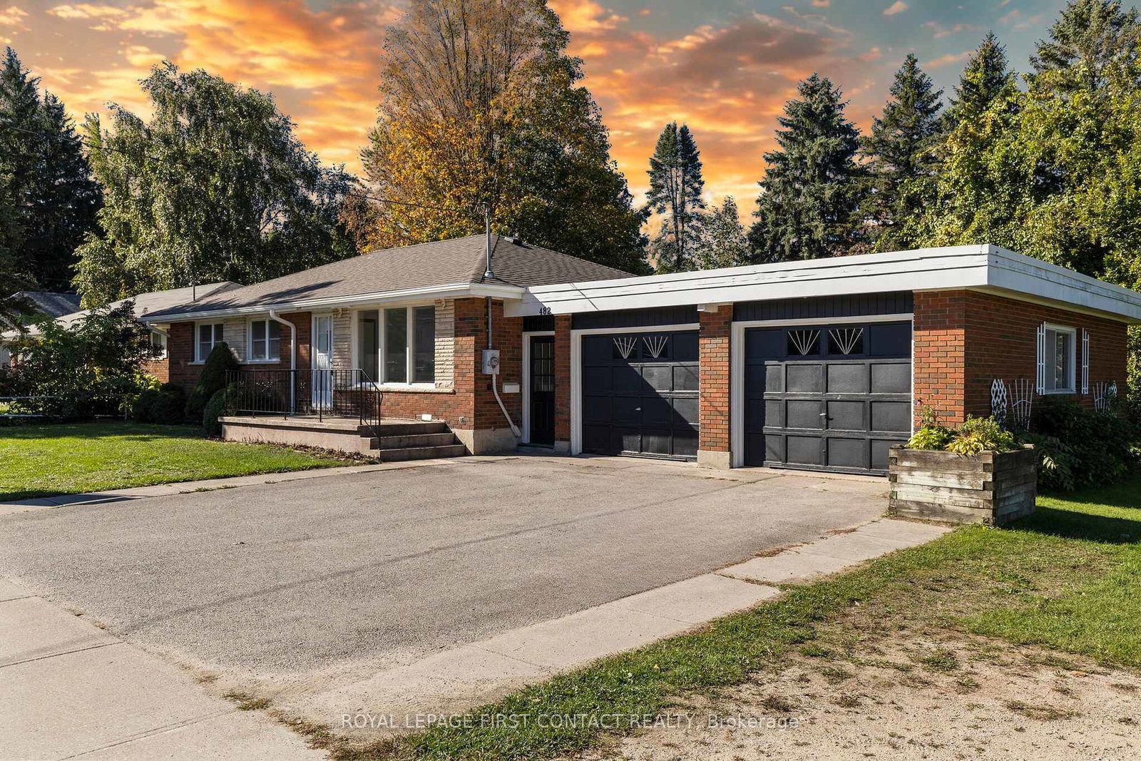 482-st-vincent-street-s-meaford-ontario-x12482899