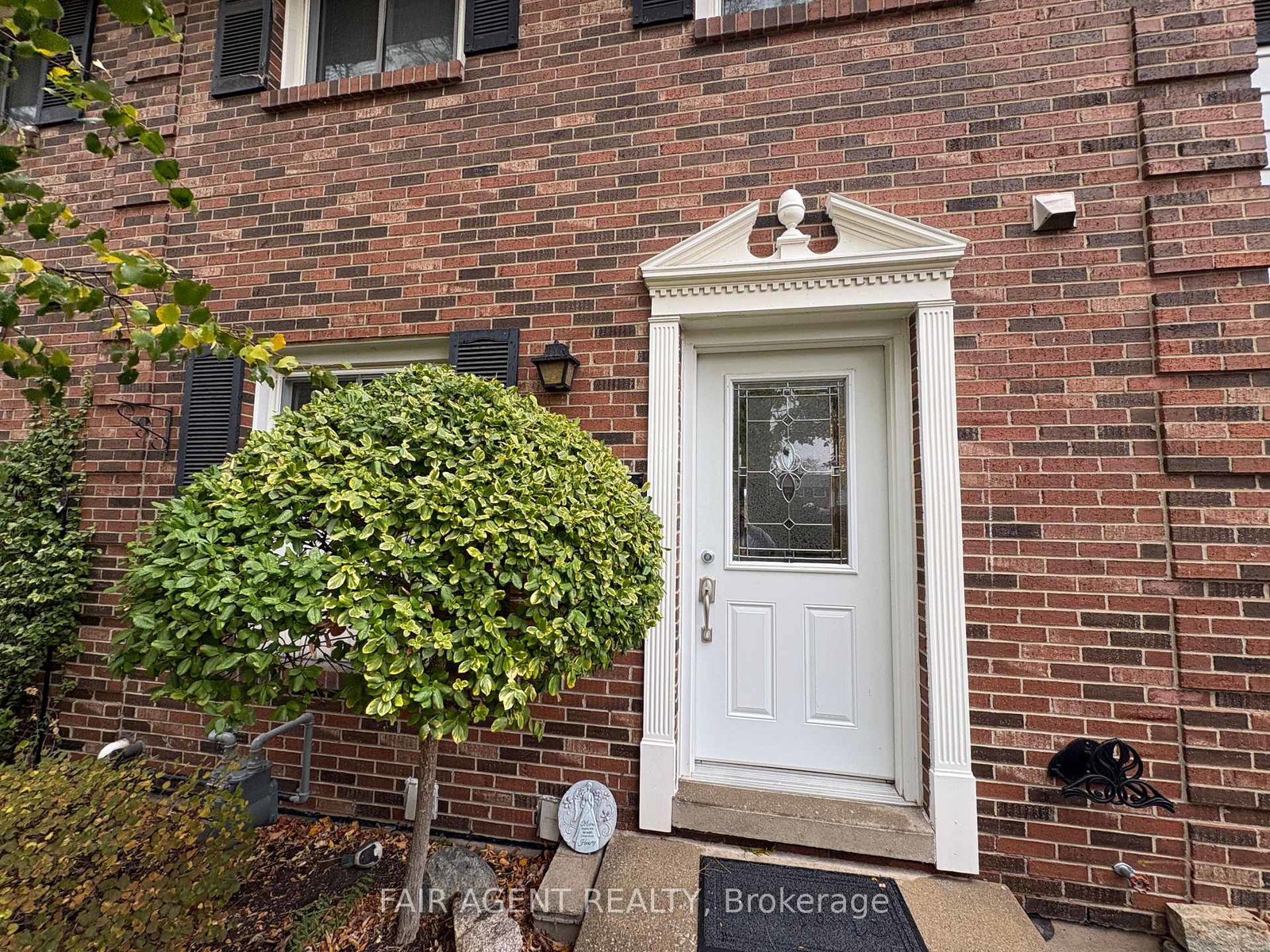 2-3050-meadowbrook-lane-windsor-ontario-x12482964