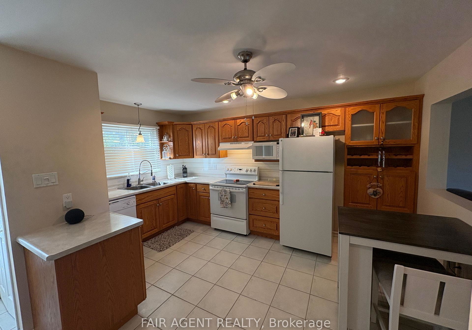 2-3050-meadowbrook-lane-windsor-ontario-x12482964