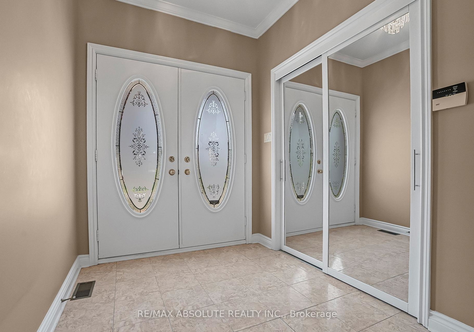 1513-apeldoorn-avenue-ottawa-ontario-x12483007