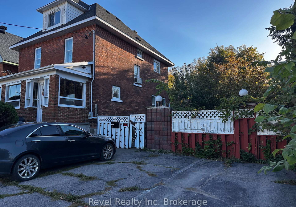 551-first-avenue-e-north-bay-ontario-x12483065