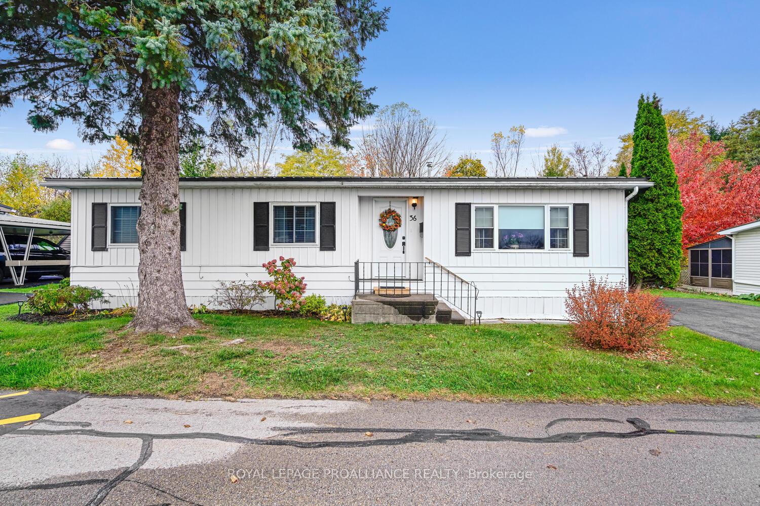 1871-oxford-avenue-elizabethtownkitley-elizabethtown-kitley-ontario-x12483288