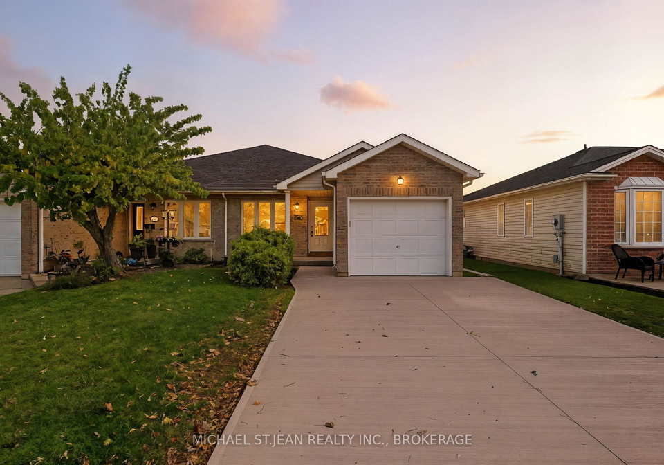 240-oakcrest-avenue-welland-ontario-x12483447