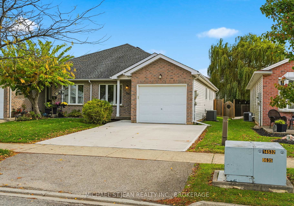 240-oakcrest-avenue-welland-ontario-x12483447