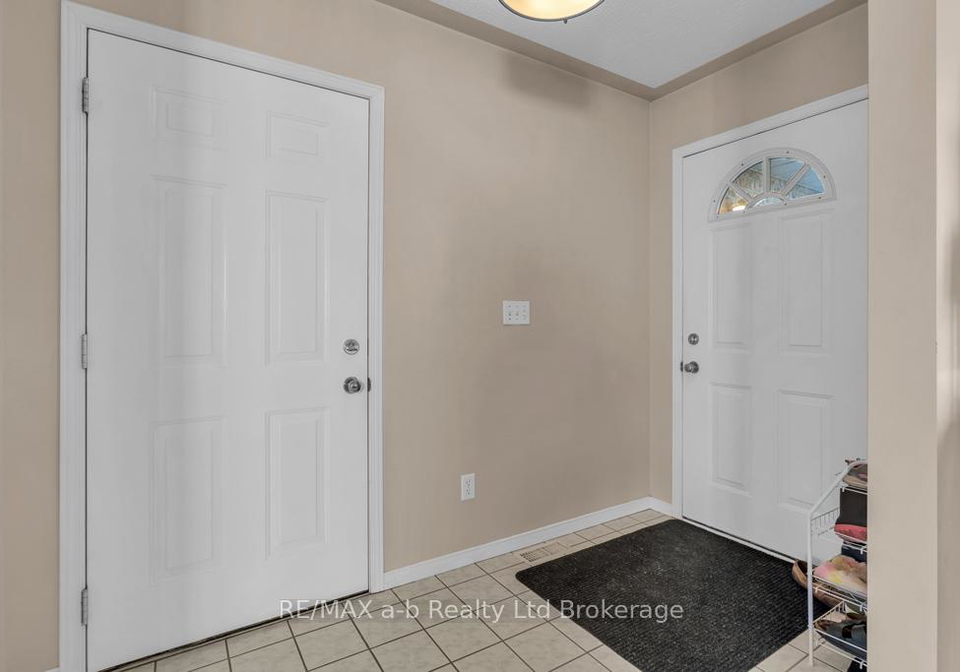 32-magnolia-drive-tillsonburg-ontario-x12483455