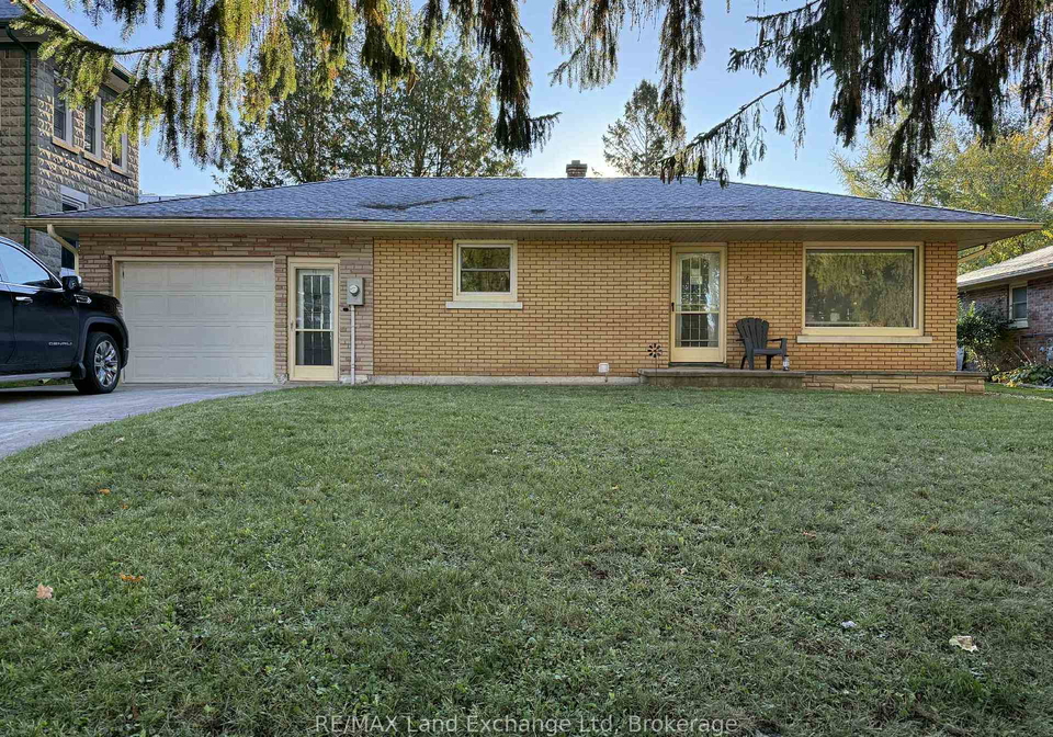161-catherine-street-north-huron-ontario-x12483476