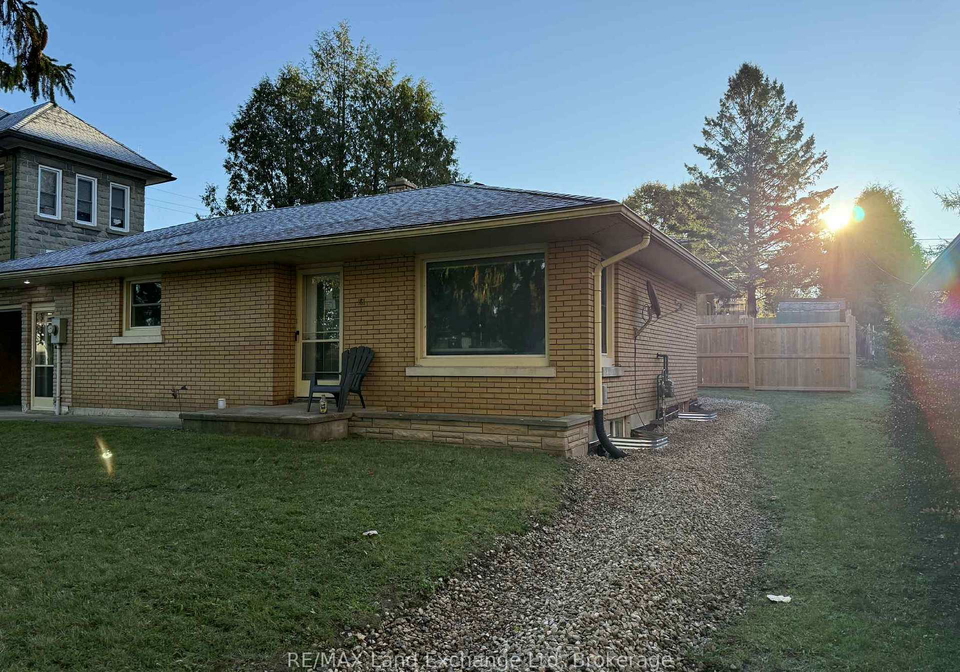 161-catherine-street-north-huron-ontario-x12483476