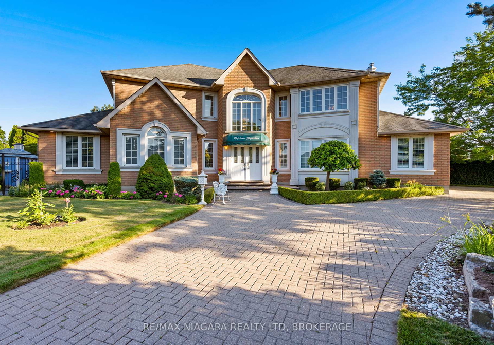 13-shoreline-crescent-grimsby-ontario-x12483718
