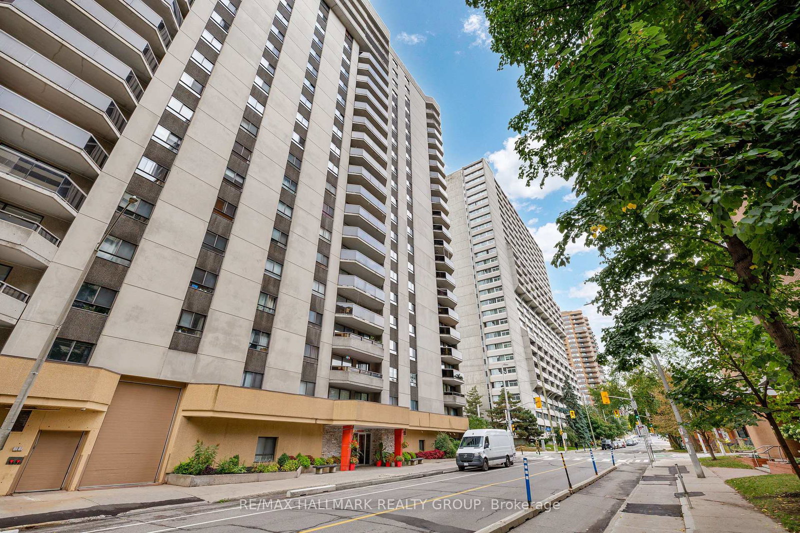 470-laurier-avenue-w-ottawa-ontario-x12483760