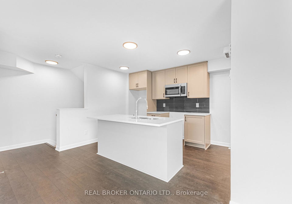 10glenroy-gilbert-drive-ottawa-ontario-x12484146