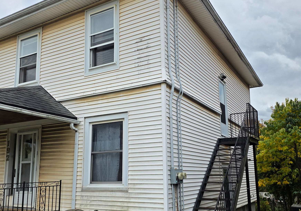192-queenston-street-st-catharines-ontario-x12484378