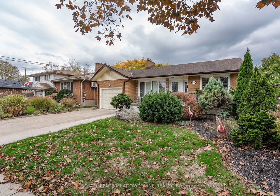 6256-balmoral-avenue-niagara-falls-ontario-x12484422