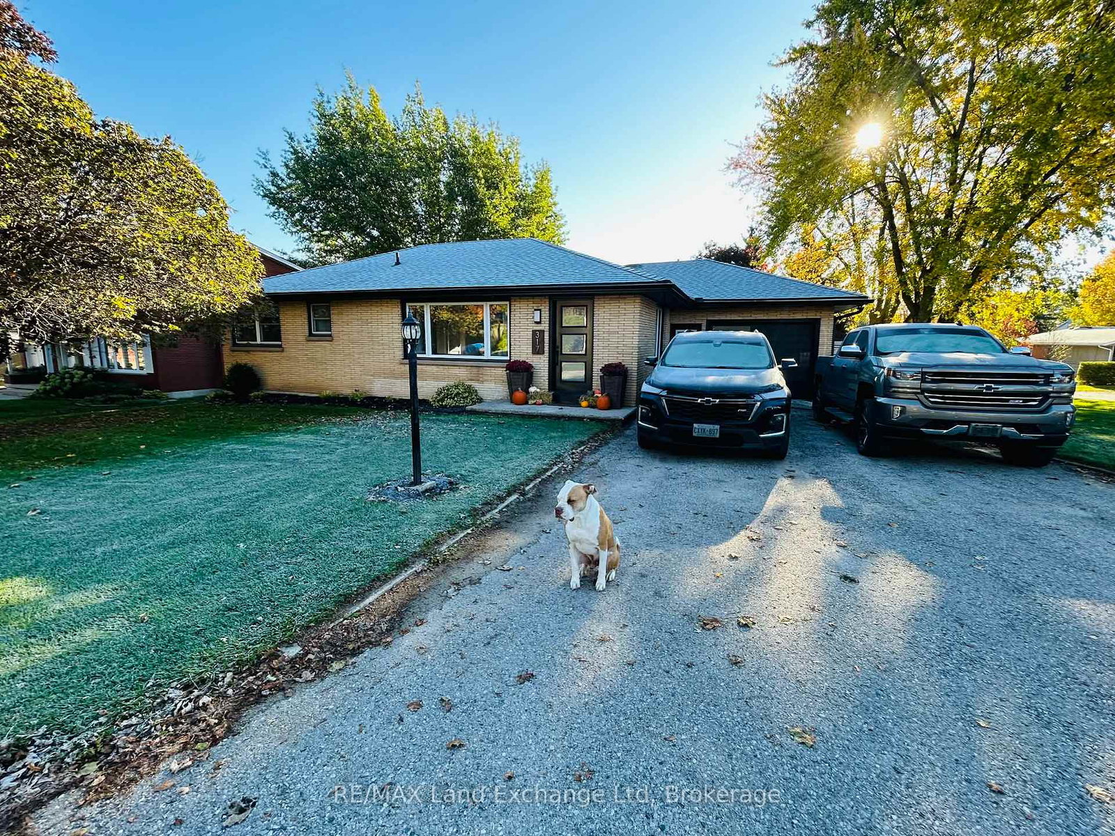 317-carling-terrace-north-huron-ontario-x12484574