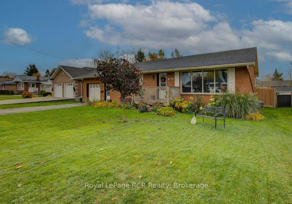 245-domville-street-wellington-north-ontario-x12484619