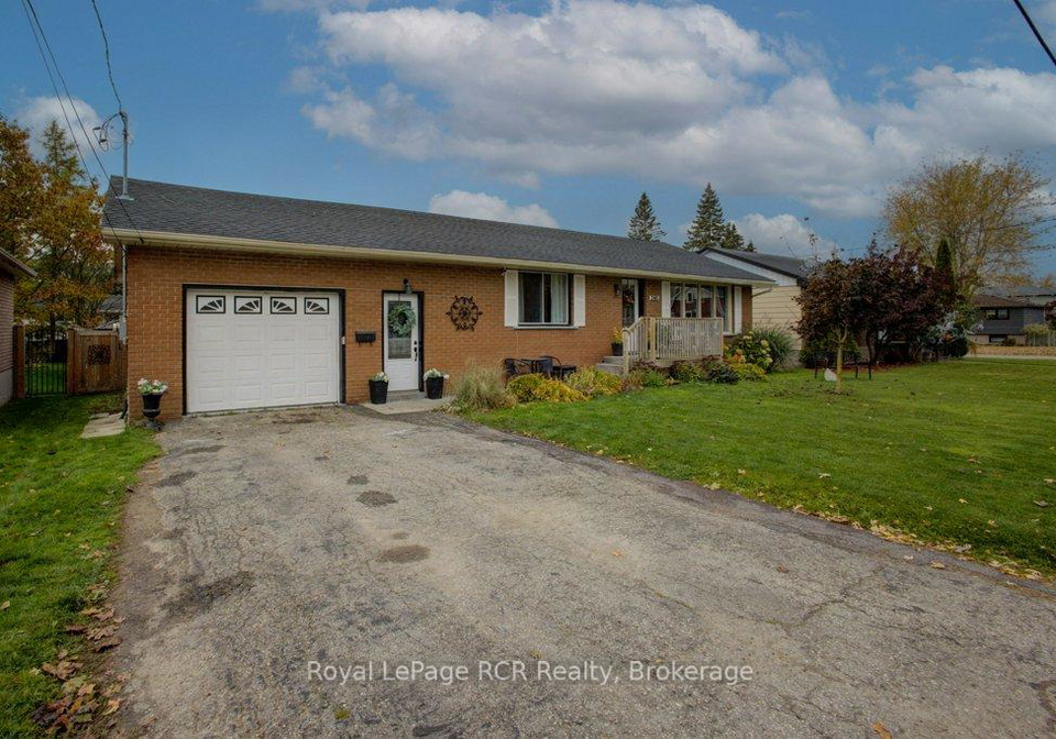 245-domville-street-wellington-north-ontario-x12484619