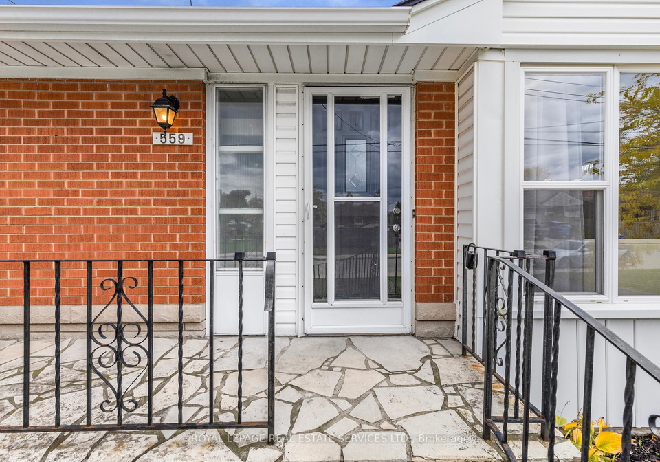 559-east-27th-street-hamilton-ontario-x12484844