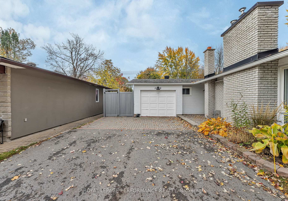 2018-quincy-avenue-ottawa-ontario-x12484858
