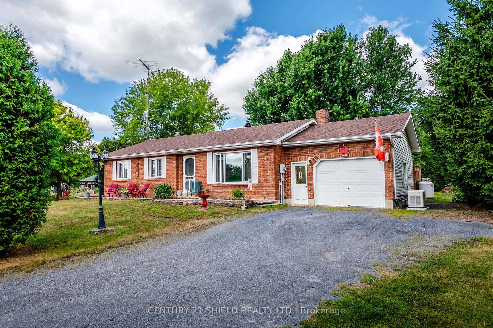 14215-county-road-2-highway-south-stormont-ontario-x12485263