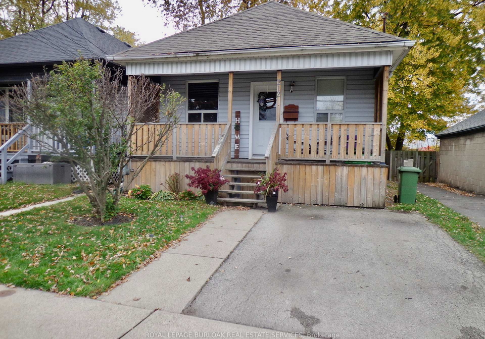 212-mcanulty-boulevard-hamilton-ontario-x12485323