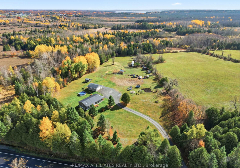 843-ferguson-falls-road-lanark-highlands-ontario-x12485325