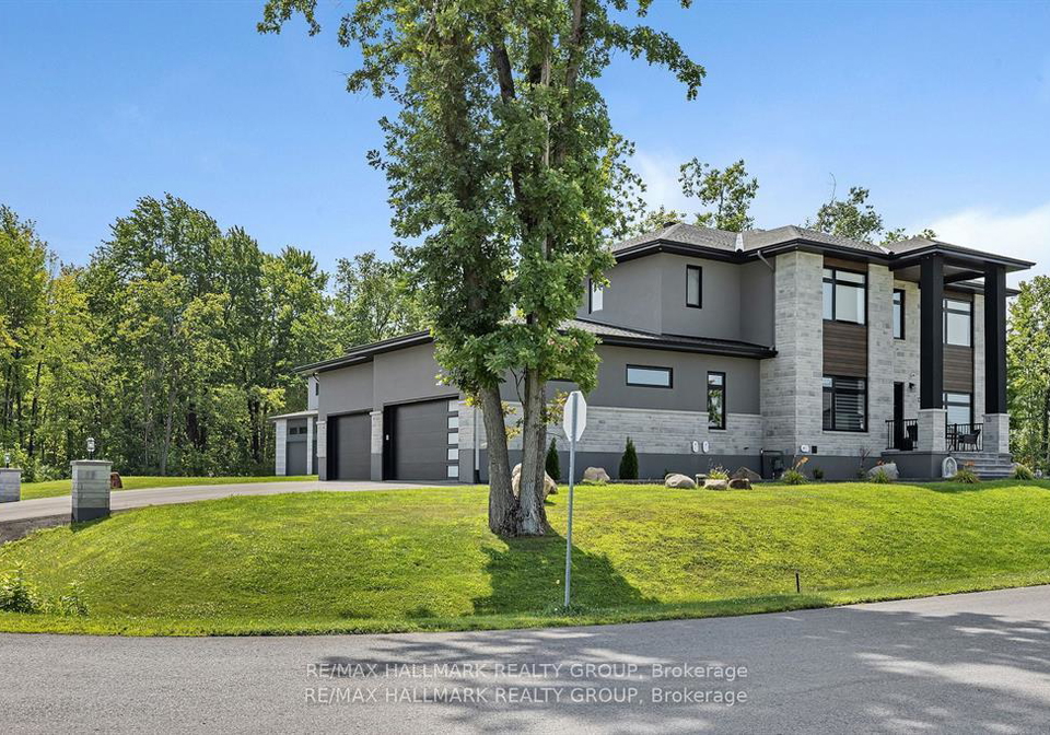 595-shoreway-drive-ottawa-ontario-x12485326