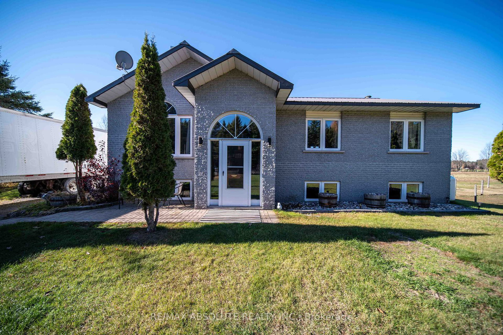 1637-gagnon-road-the-nation-ontario-x12485617