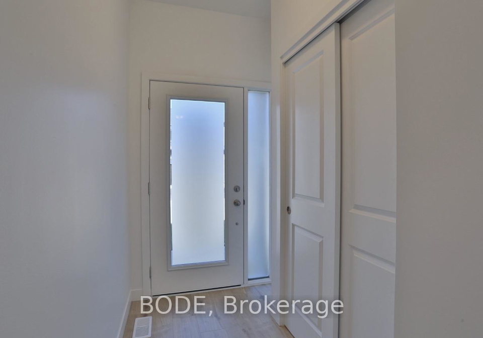31-oak-forest-common-n-cambridge-ontario-x12486042